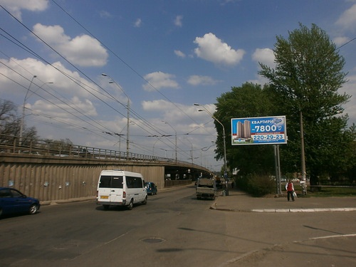Призма 6x3,  Победы пр-кт 69, станция метро "Нивки", в центр
