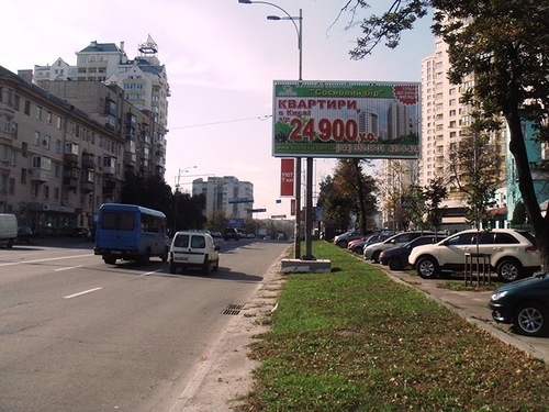 Призма 6x3,  Голосеевский пр-кт, 50 200 м до Московской пл.